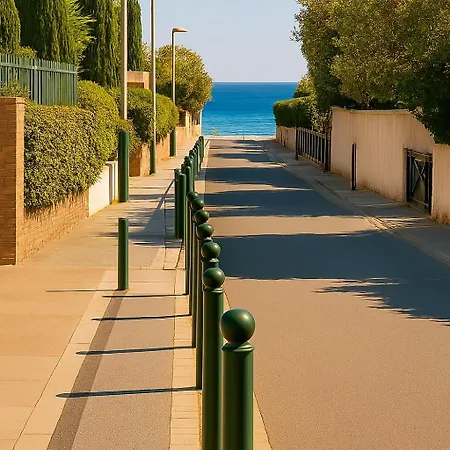 Ubytování v soukromí Detente Au Reve D'azur, 1 Chambre, A Pied , Piscine Partagee, Bbq Draps Inclus Sainte-Maxime